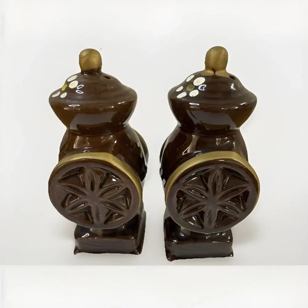 Vtg Davar Japan Redware Salt Pepper Shakers Coffee Grinder Western Wagon Daisy